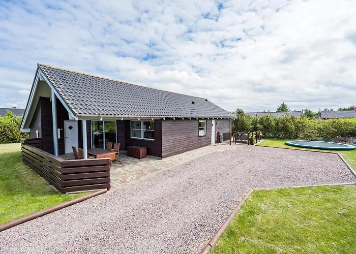 Dom wakacyjny Secluded Cozy In Skaven-by Traum